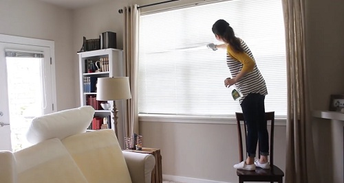 window-blinds-dusting-and-cleaning-sw14 Reliable move-out cleaners in Mortlake