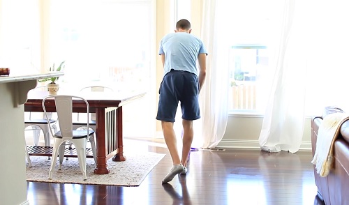 wooden-floor-mopping-and-sanitising-clapham Excellent move-out cleaning results for Clapham tenants