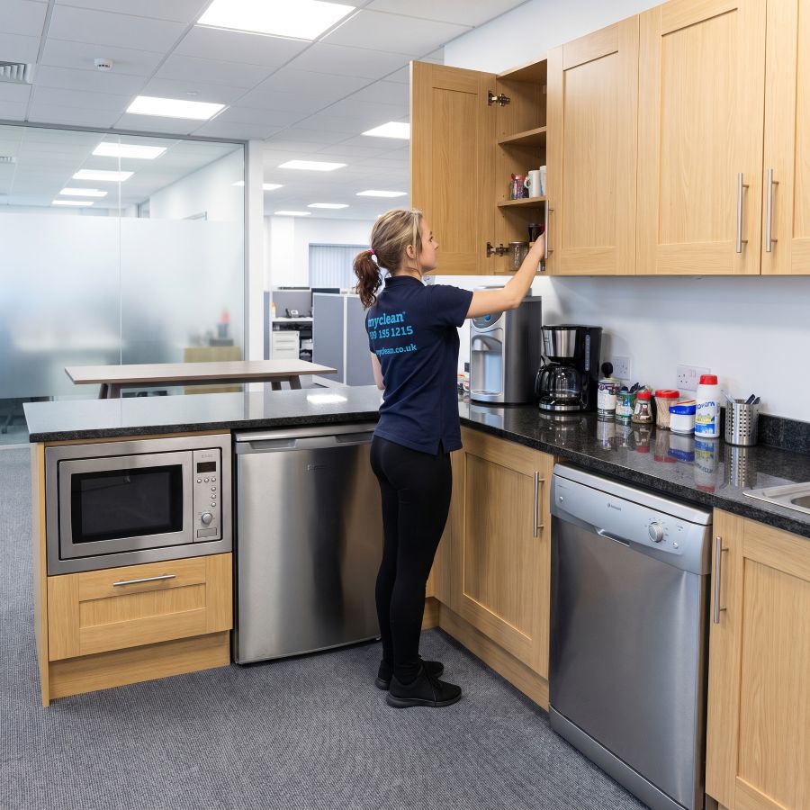Anyclean office cleaning in Islington